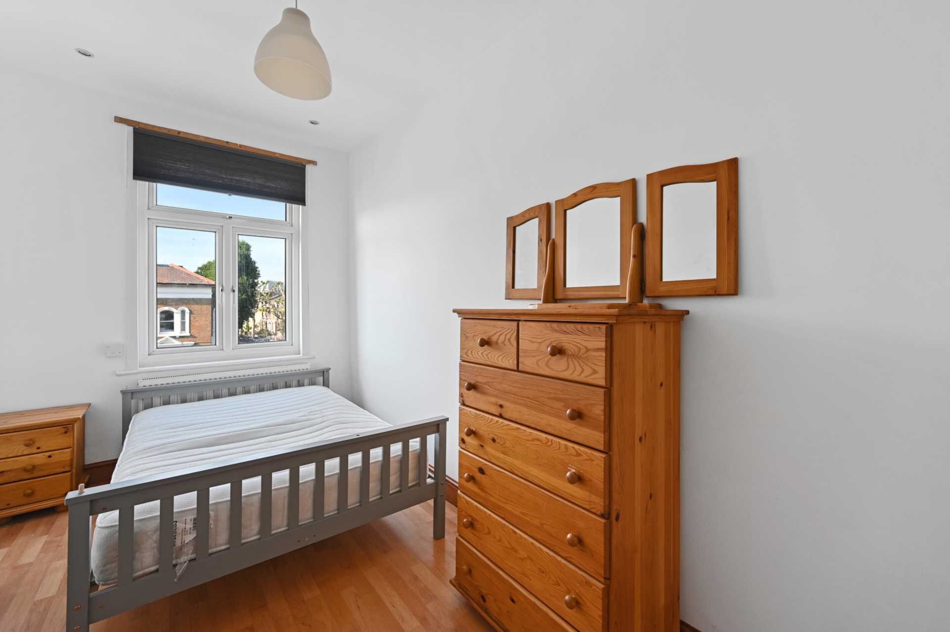 Uxbridge Road, Shepherds Bush LONDON, W12 8NR, Image 8