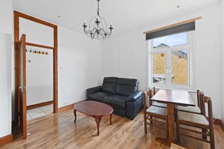 Uxbridge Road, Shepherds Bush LONDON, W12 8NR, Image 1