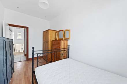 Uxbridge Road, Shepherds Bush LONDON, W12 8NR, Image 10