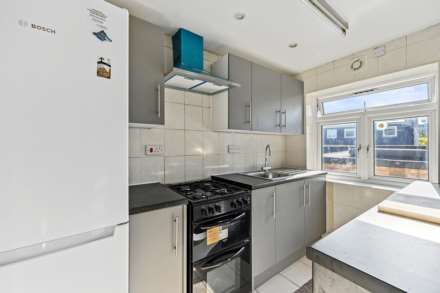Uxbridge Road, Shepherds Bush LONDON, W12 8NR, Image 3