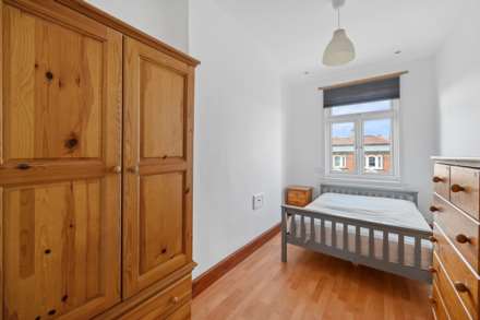 Uxbridge Road, Shepherds Bush LONDON, W12 8NR, Image 7