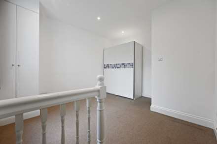Tunis Road, Shepherds Bush, London W12 7EY, Image 6