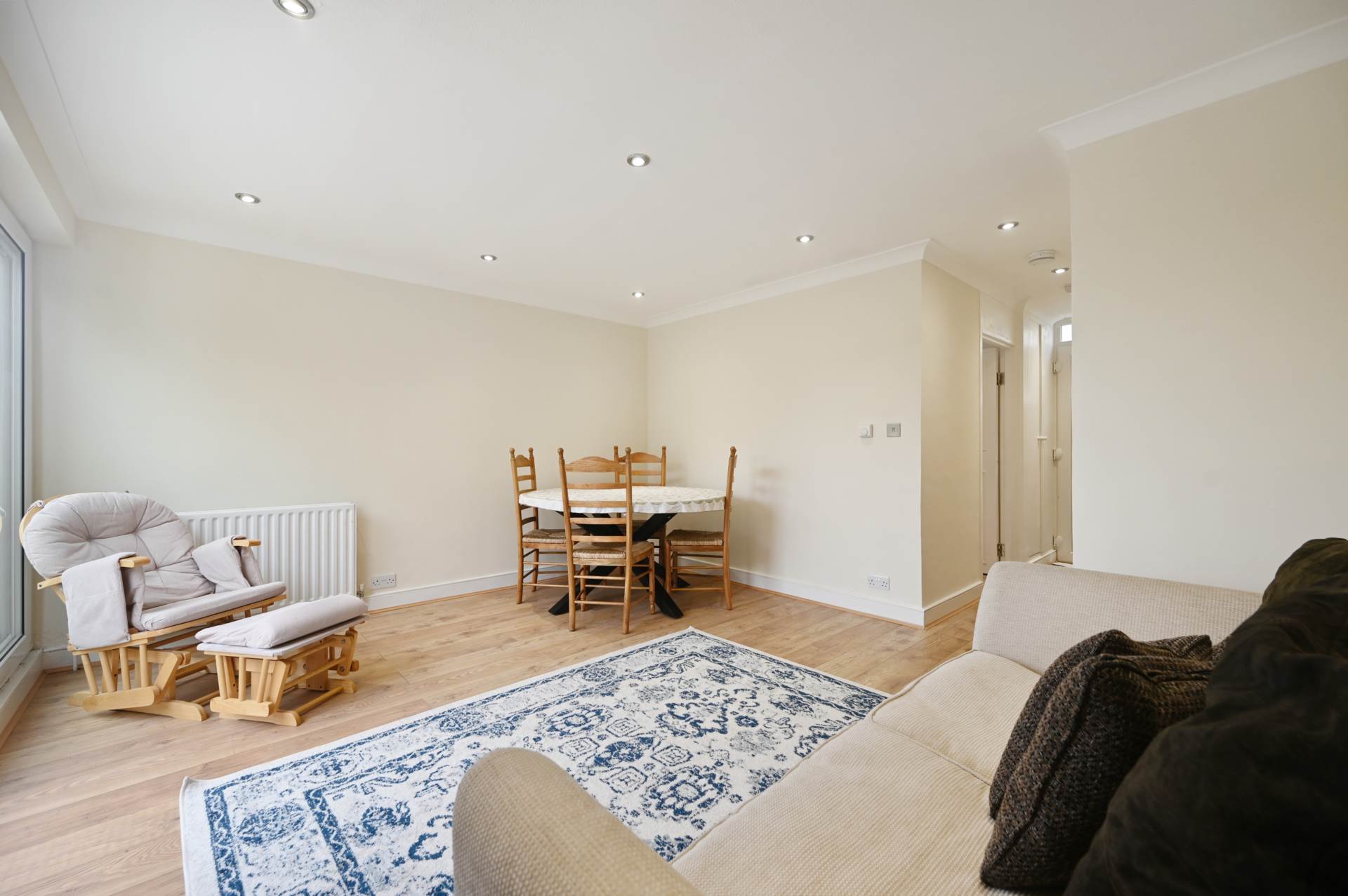 Bloomsbury Close, Ealing Common, London W5 3SF, Image 1