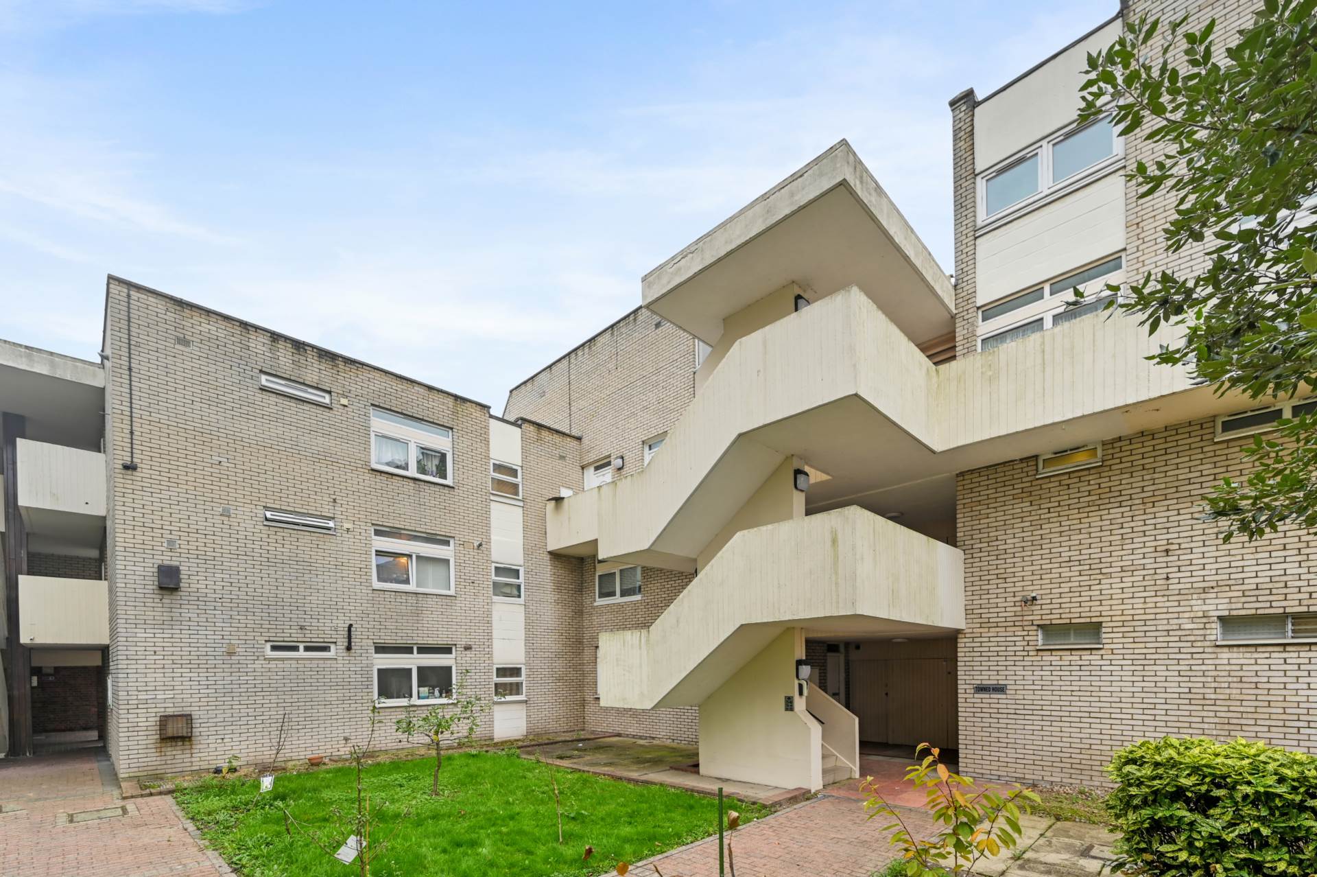 Bloomsbury Close, Ealing Common, London W5 3SF, Image 10