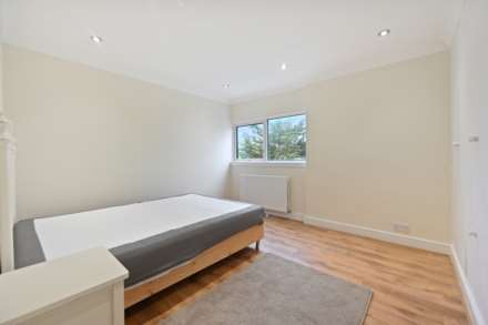 Bloomsbury Close, Ealing Common, London W5 3SF, Image 7