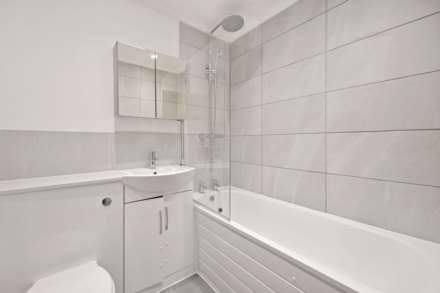 Bloomsbury Close, Ealing Common, London W5 3SF, Image 8