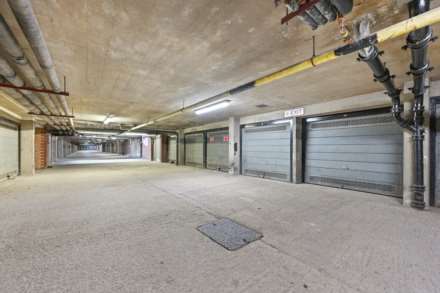 Ollgar Close, Shepherds Bush, W12 0NF, Image 11