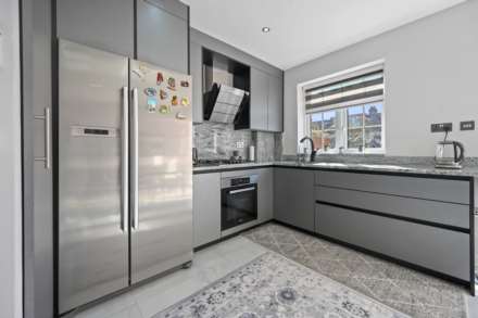 Court Way, Acton, London W3 0PY, Image 6