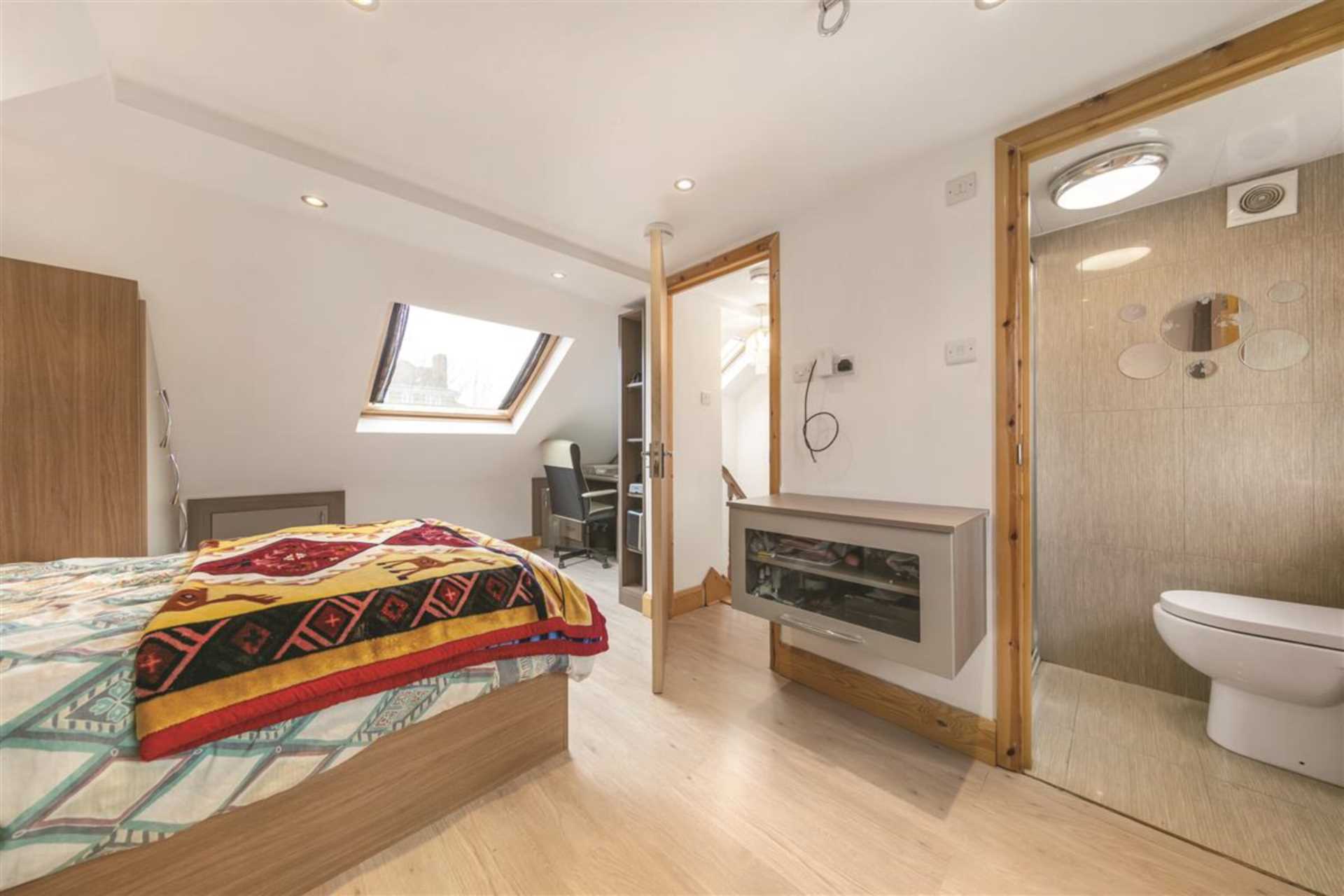 Westway, Shepherds Bush, London W12 7AP, Image 8