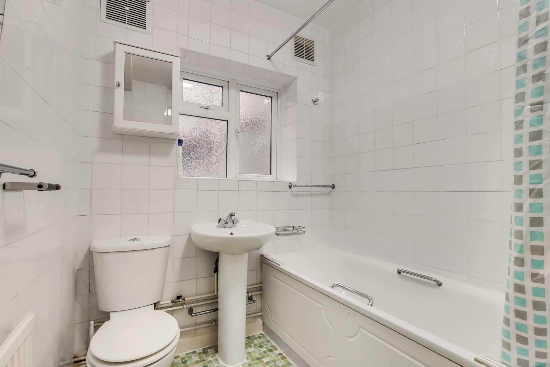 Shepherds Bush Road, Hammersmith W6 7PJ, Image 11