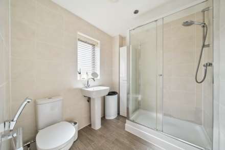 Churchill Road, Hillingdon, UB10 0FL, Image 20