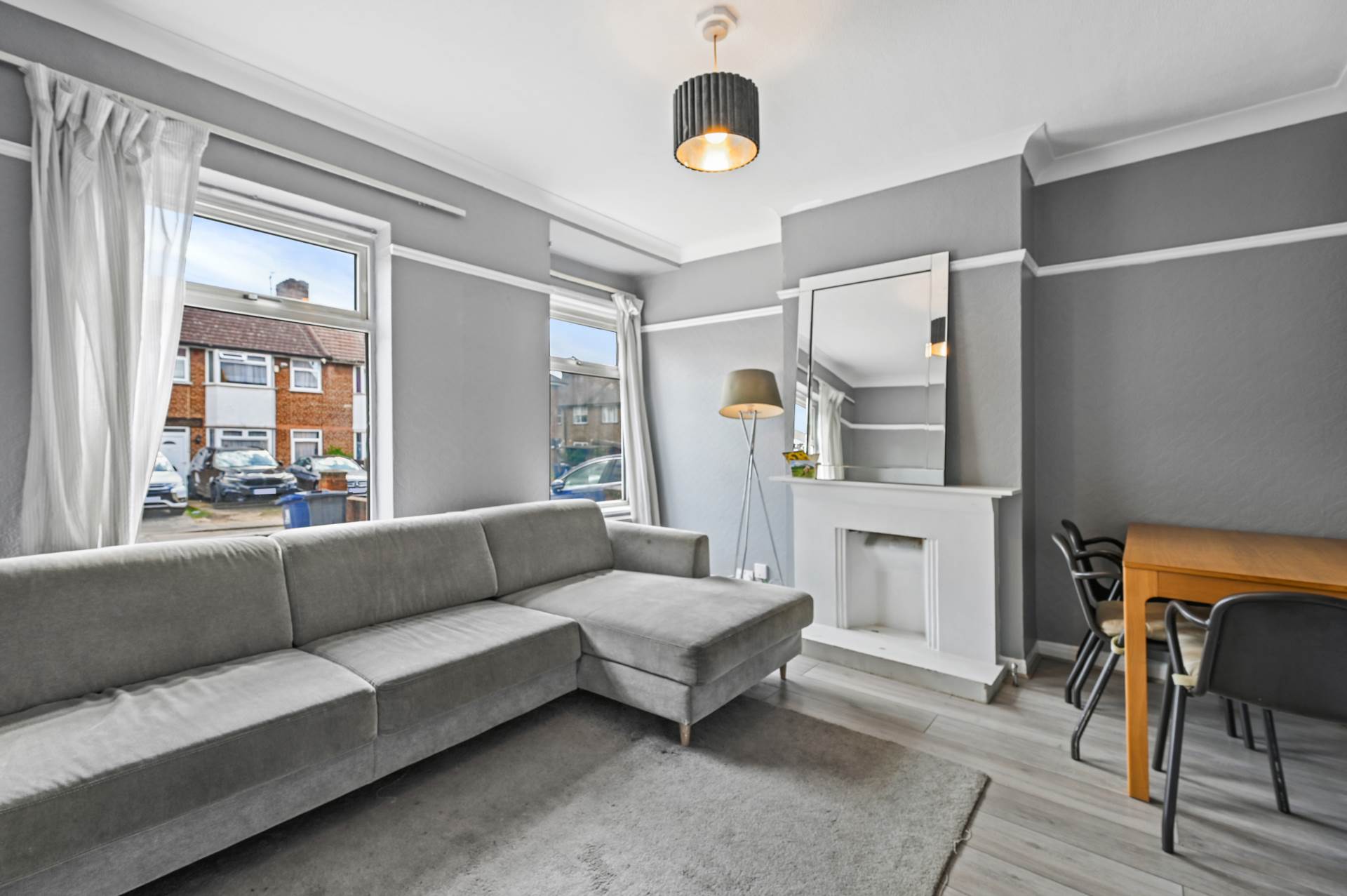Braid Avenue, London, London W3 7TU, Image 1