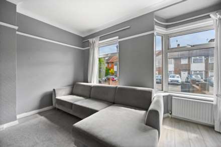 Braid Avenue, London, London W3 7TU, Image 2