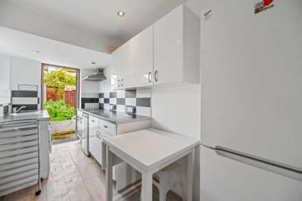 Braid Avenue, London, London W3 7TU, Image 3