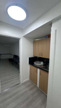 Goldhawk Road, Shepherd's Bush, London W12 8HA, Image 8