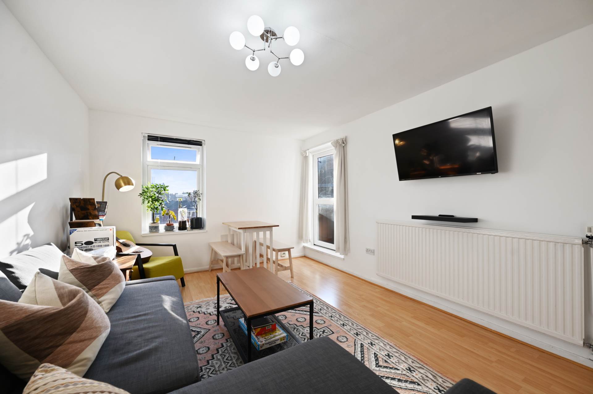 Shepherds Bush, London W12 9AN, Image 1