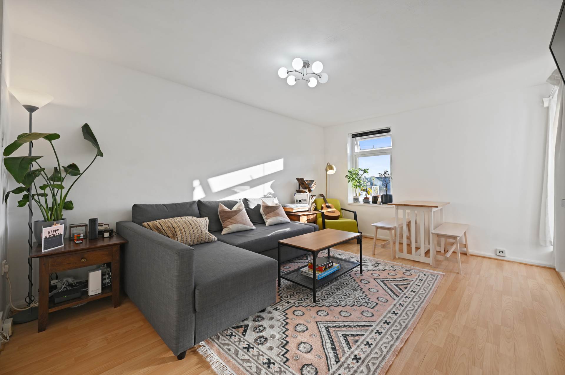 Shepherds Bush, London W12 9AN, Image 4