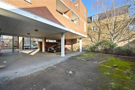 Shepherds Bush, London W12 9AN, Image 10