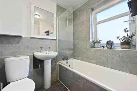 Shepherds Bush, London W12 9AN, Image 9