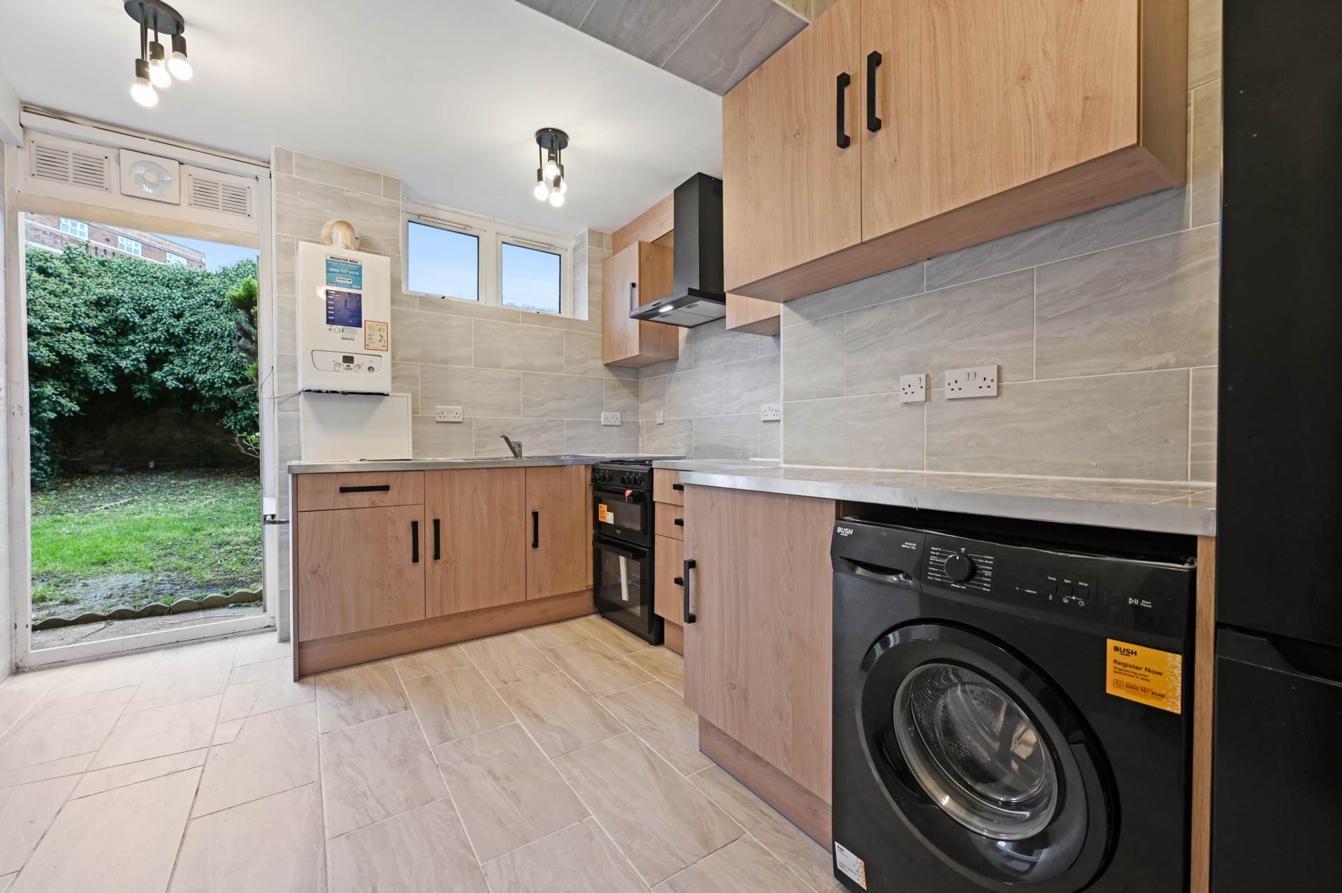 Uxbridge Road, Shepherds Bush, W12 9DL, Image 4