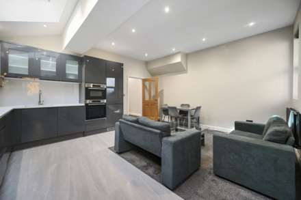 Eynham Road, North Kensington, London W12 0HB, Image 4