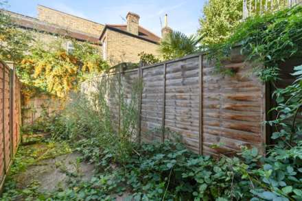 Eynham Road, North Kensington, London W12 0HB, Image 9