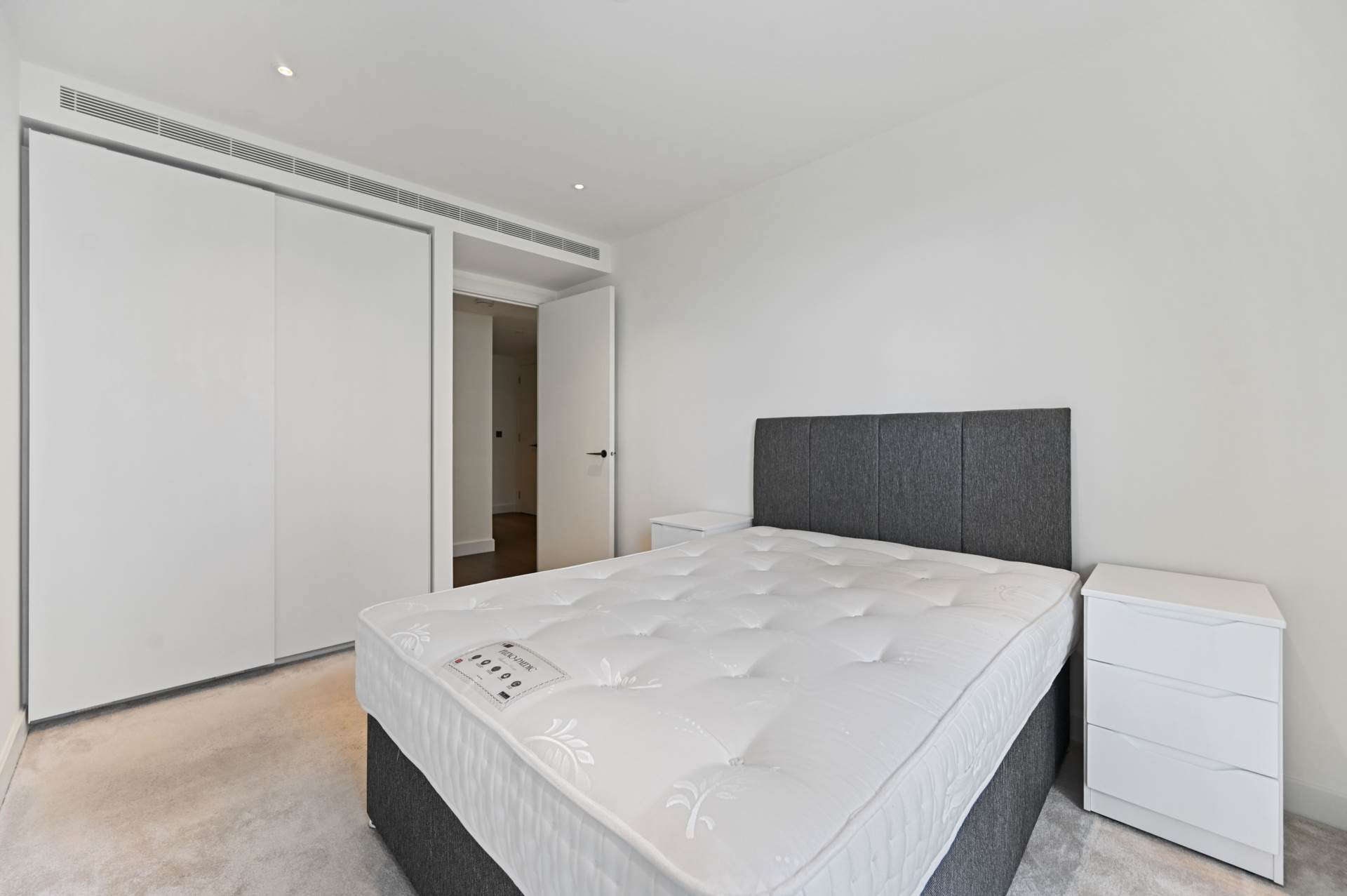 Fountain Park Way, White City, London W12 7JF, Image 6