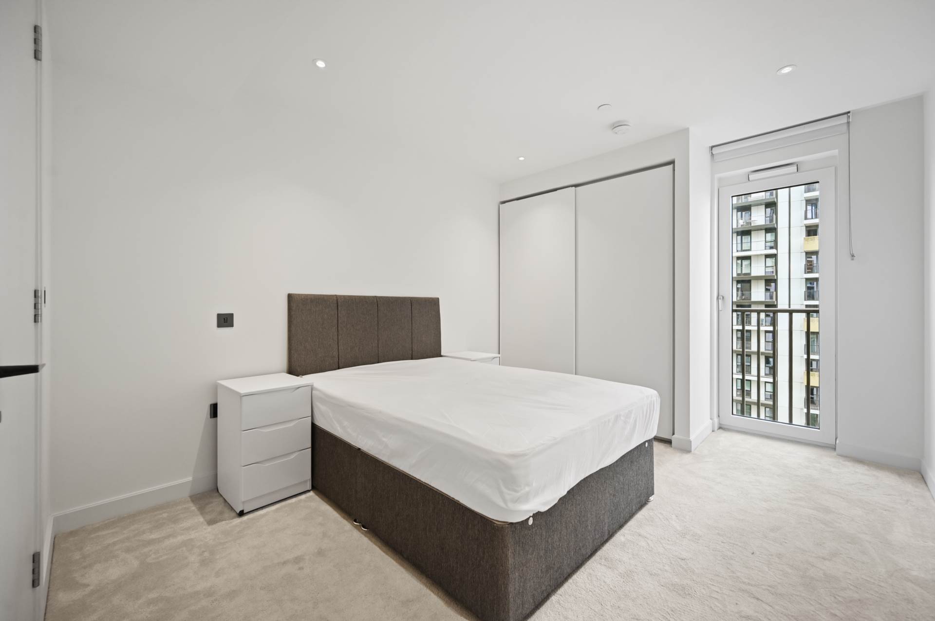 Fountain Park Way, White City, London W12 7JF, Image 9