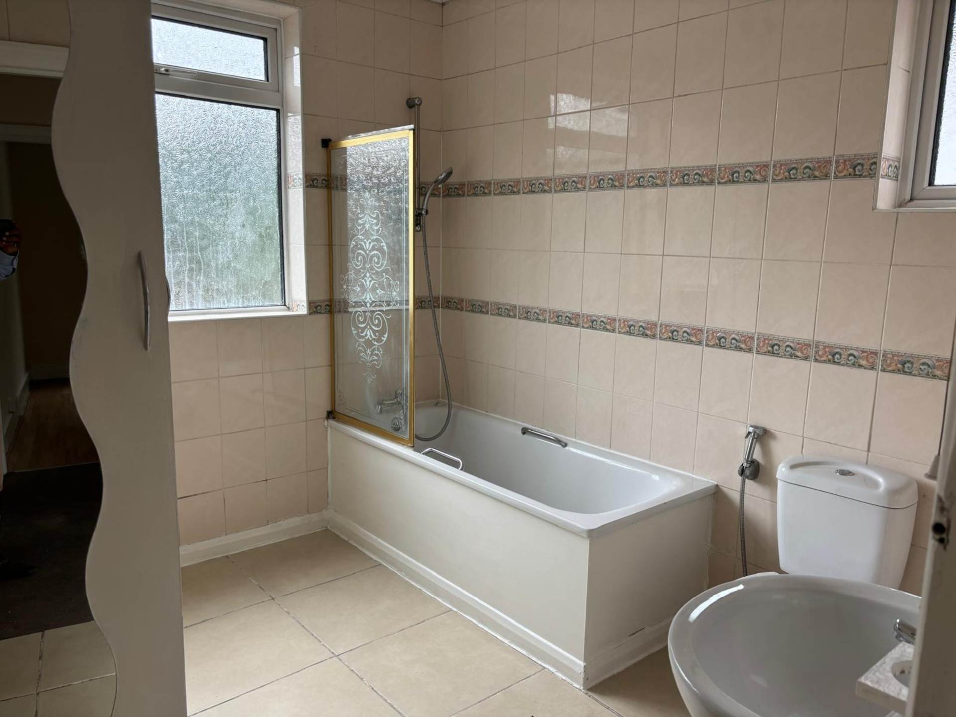 Bromyard Avenue, London, W3 7AU, Image 2