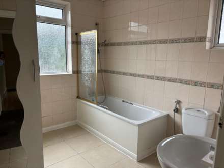 Bromyard Avenue, London, W3 7AU, Image 2