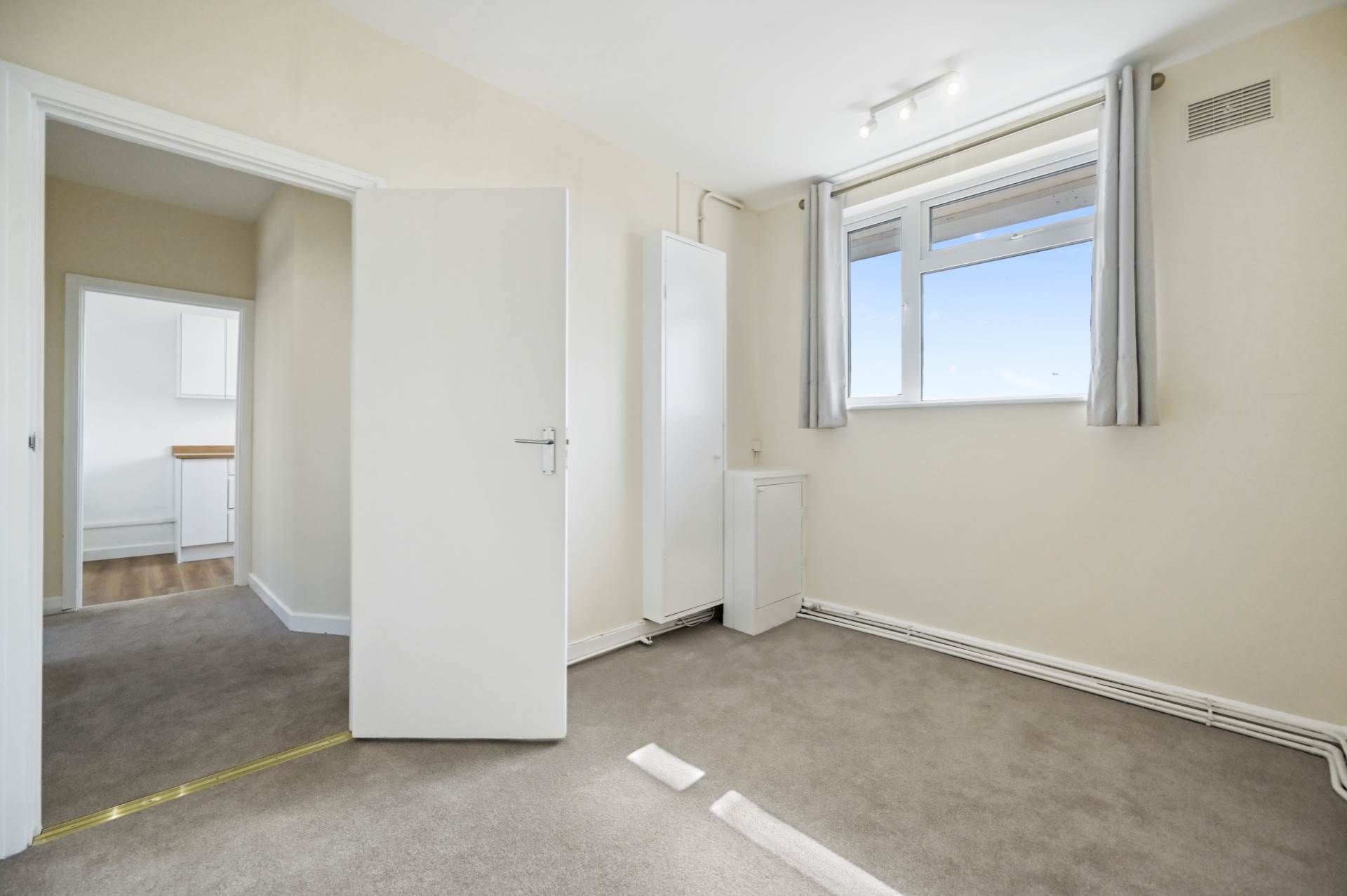 Melville Court, London, W12 9NY, Image 10