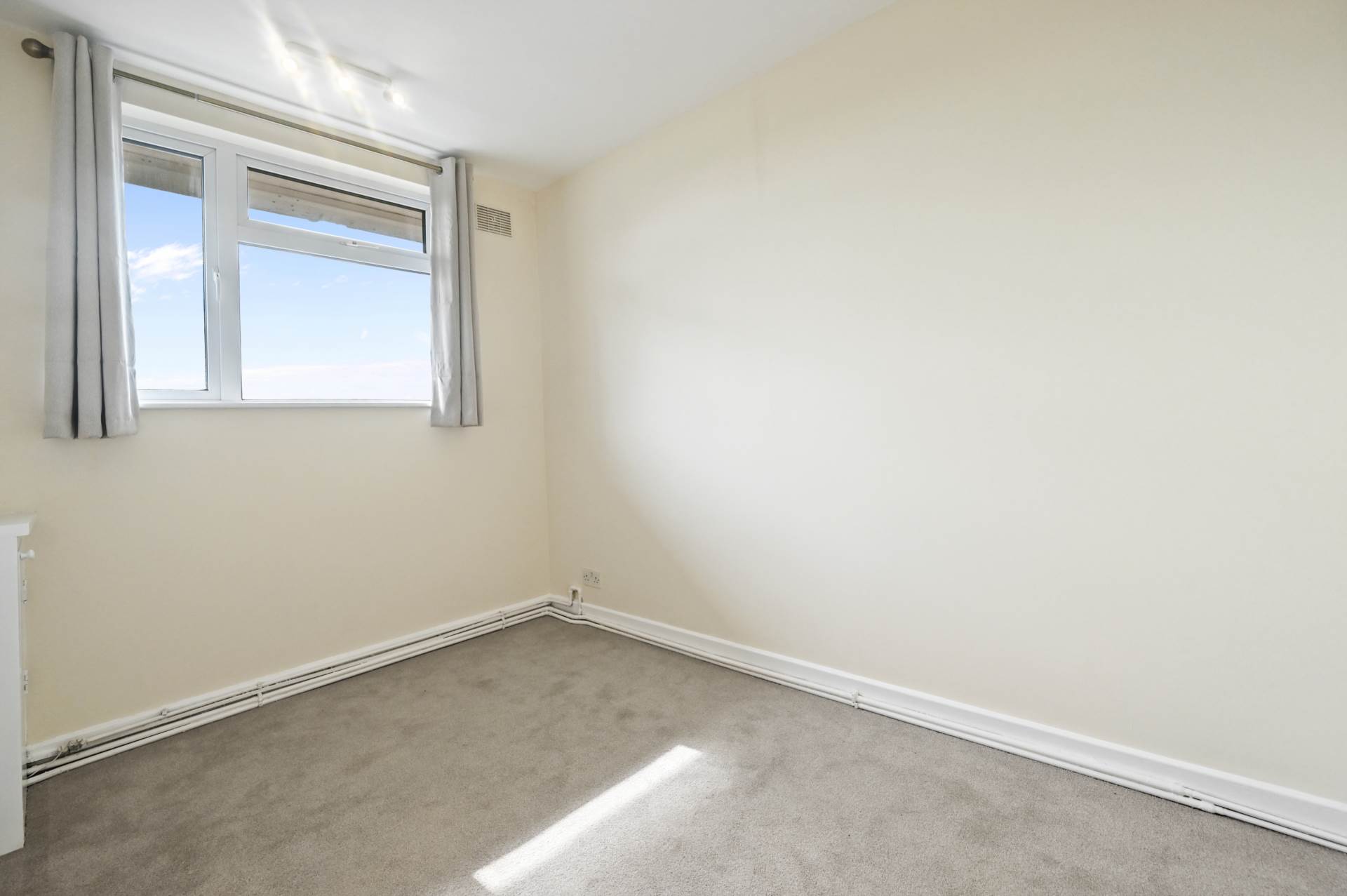 Melville Court, London, W12 9NY, Image 4