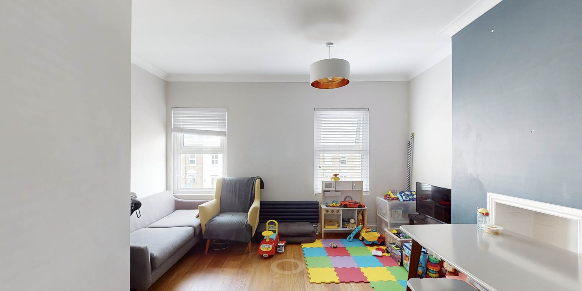 Uxbridge Road, Shepherds Bush, W12 8NL, Image 2
