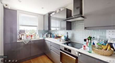 2 Bedroom Flat, Uxbridge Road, Shepherds Bush, W12 8NL
