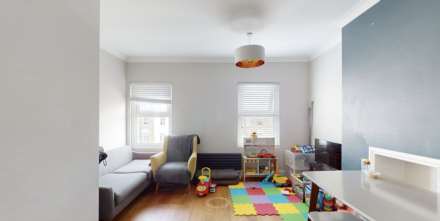 Uxbridge Road, Shepherds Bush, W12 8NL, Image 2
