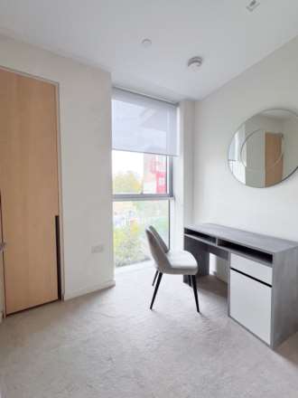 Columbia Garden, Fulham, London SW6 1FA, Image 7