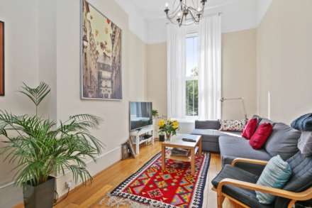 Uxbridge Road, Shepherds Bush, London W12 8AA, Image 3