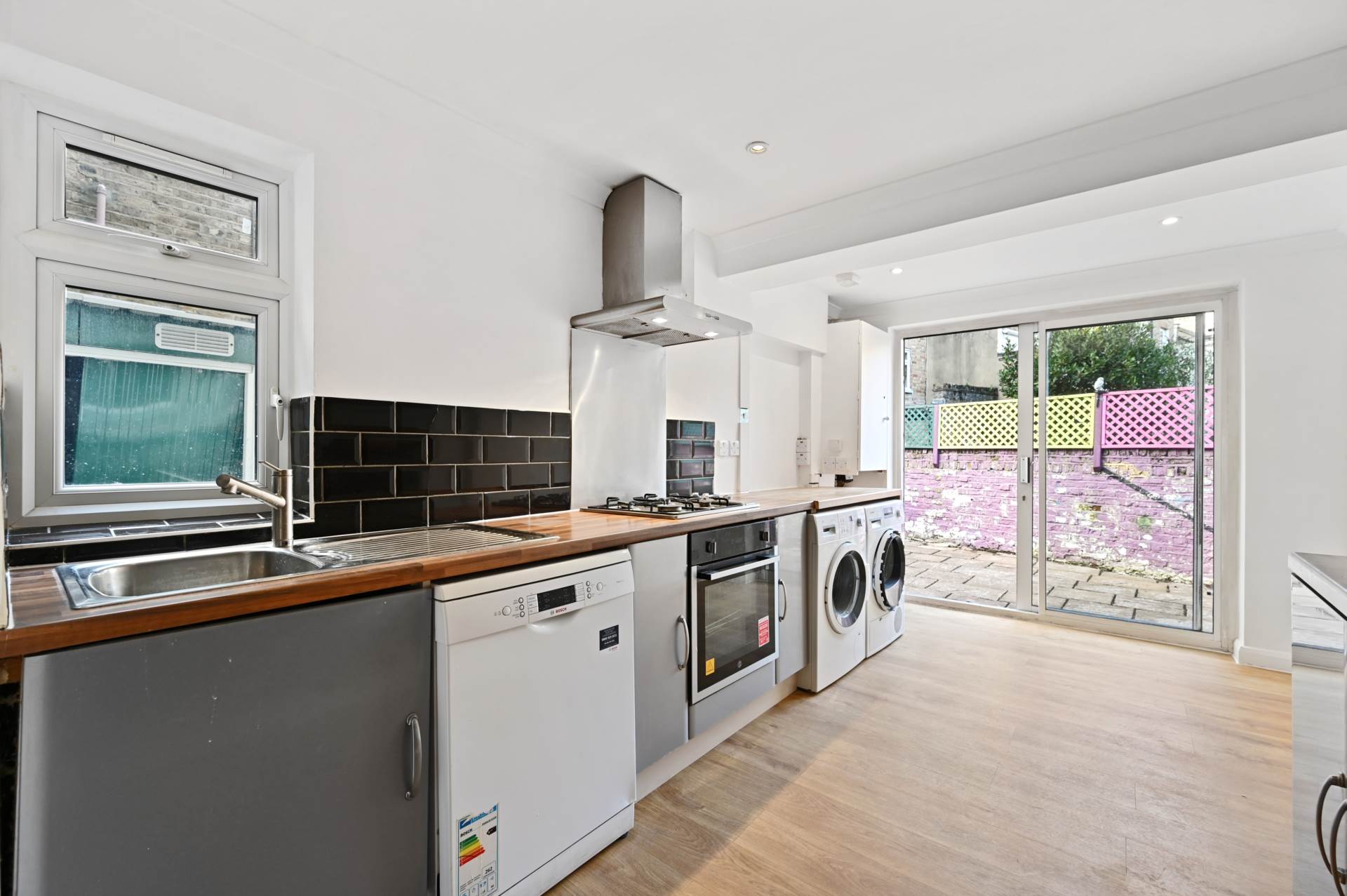 Sterne Street, Shepherds Bush, W12 8AB, Image 11