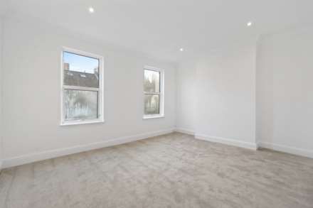 Sterne Street, Shepherds Bush, W12 8AB, Image 5