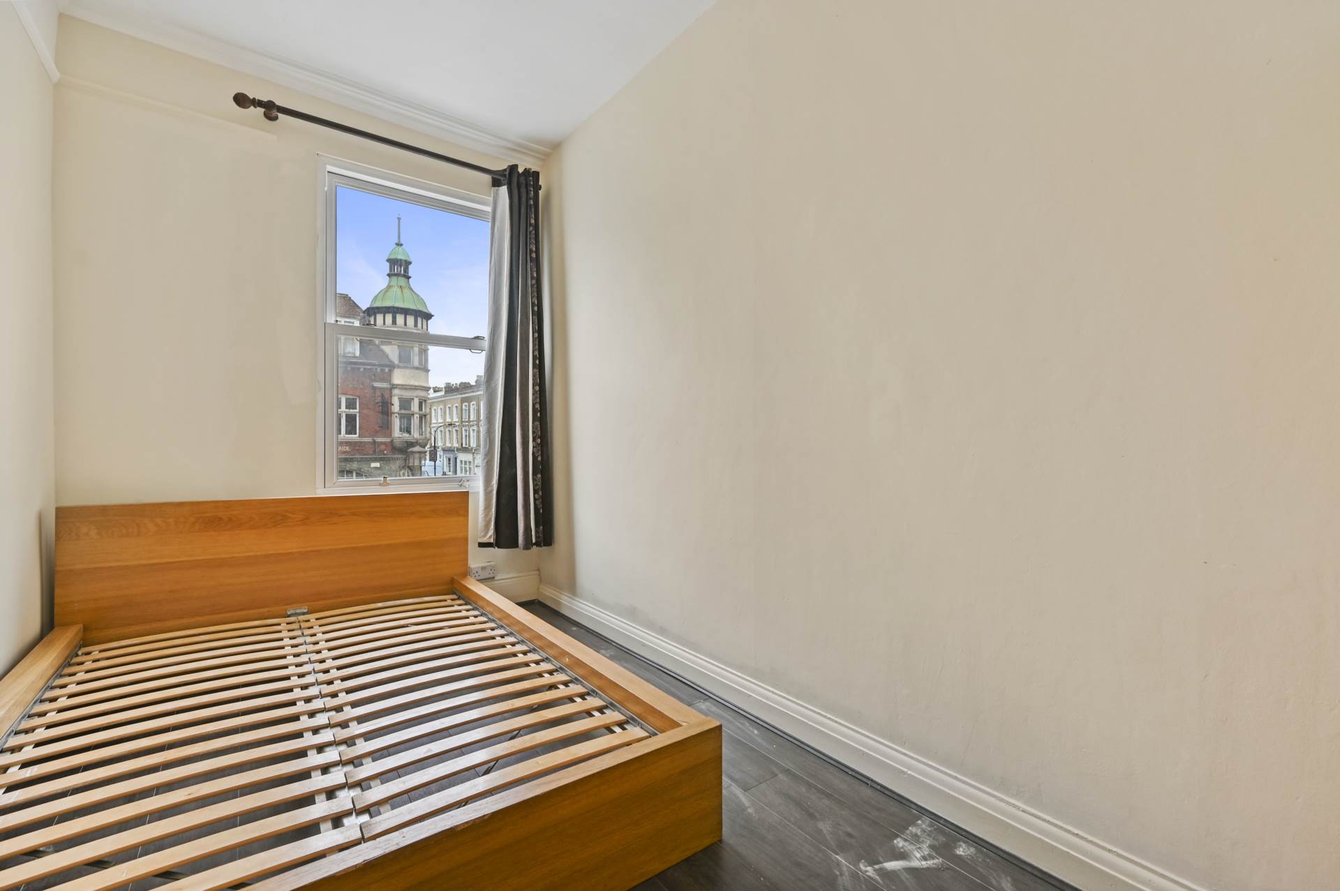 Uxbridge Road, Shepherds Bush, London, W12 9RA, Image 4