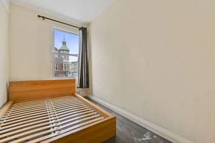 Uxbridge Road, Shepherds Bush, London, W12 9RA, Image 4