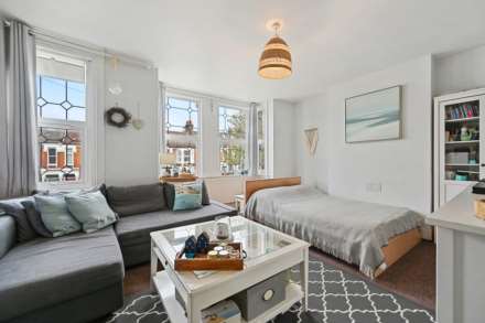 Gleneagle Road, Streatham Common, London, SW16 6AZ, Image 12