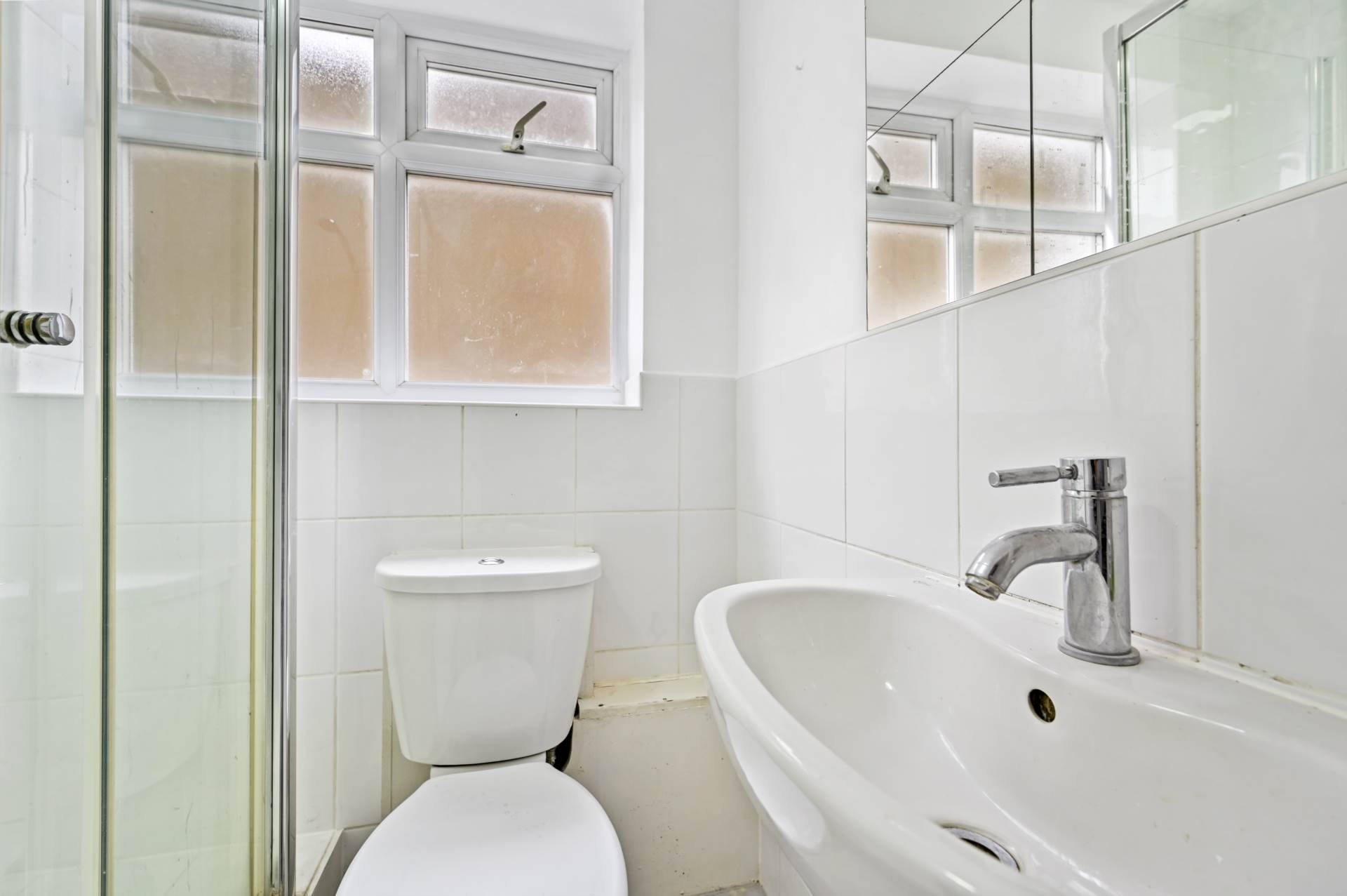 Uxbridge Road, Shepherds Bush, London, W12 9RA, Image 12