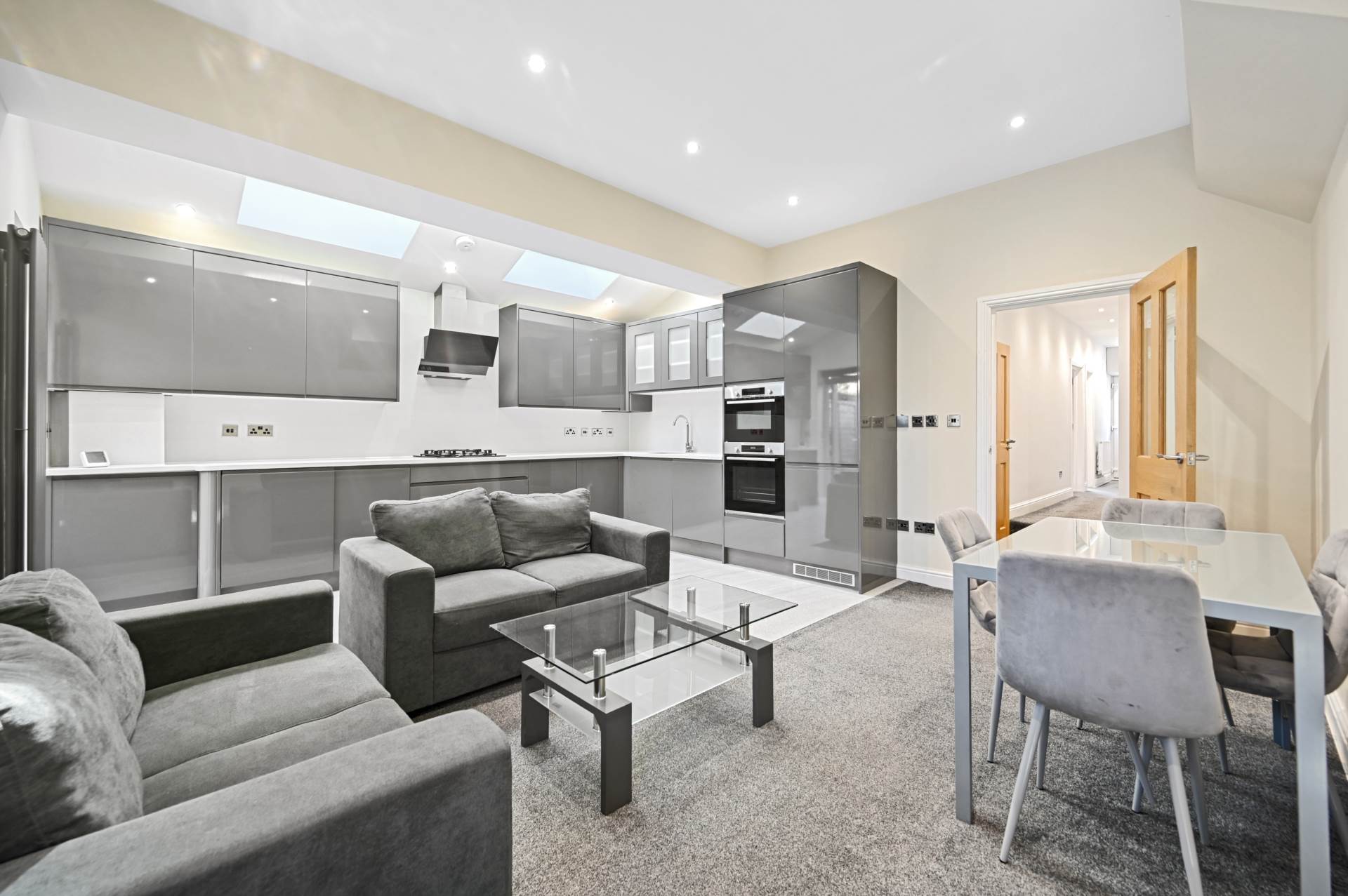 Eynham Road, North Kensington, London W12 0HB, Image 3