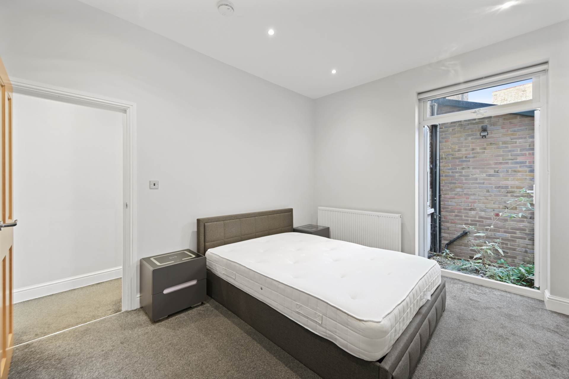 Eynham Road, North Kensington, London W12 0HB, Image 9
