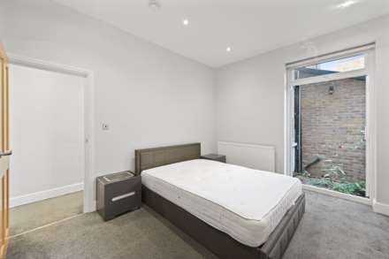 Eynham Road, North Kensington, London W12 0HB, Image 9