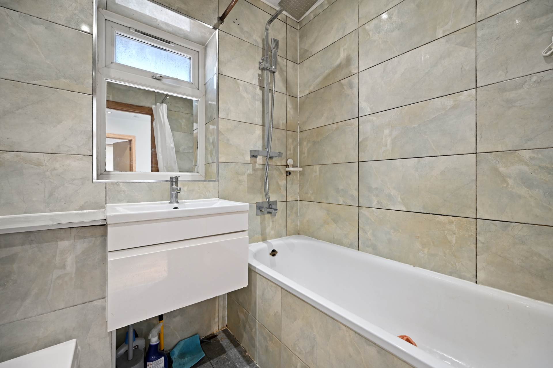 Darwin Drive, Greenford, UB1 3JY, Image 6