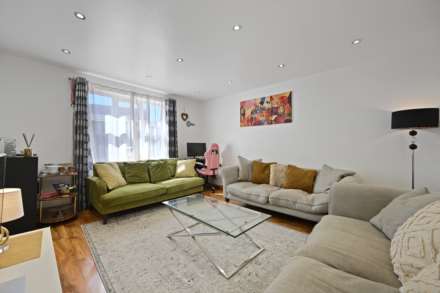 Darwin Drive, Greenford, UB1 3JY, Image 2