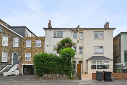 Eastdown Park, Hither Green, London, SE13 5HU