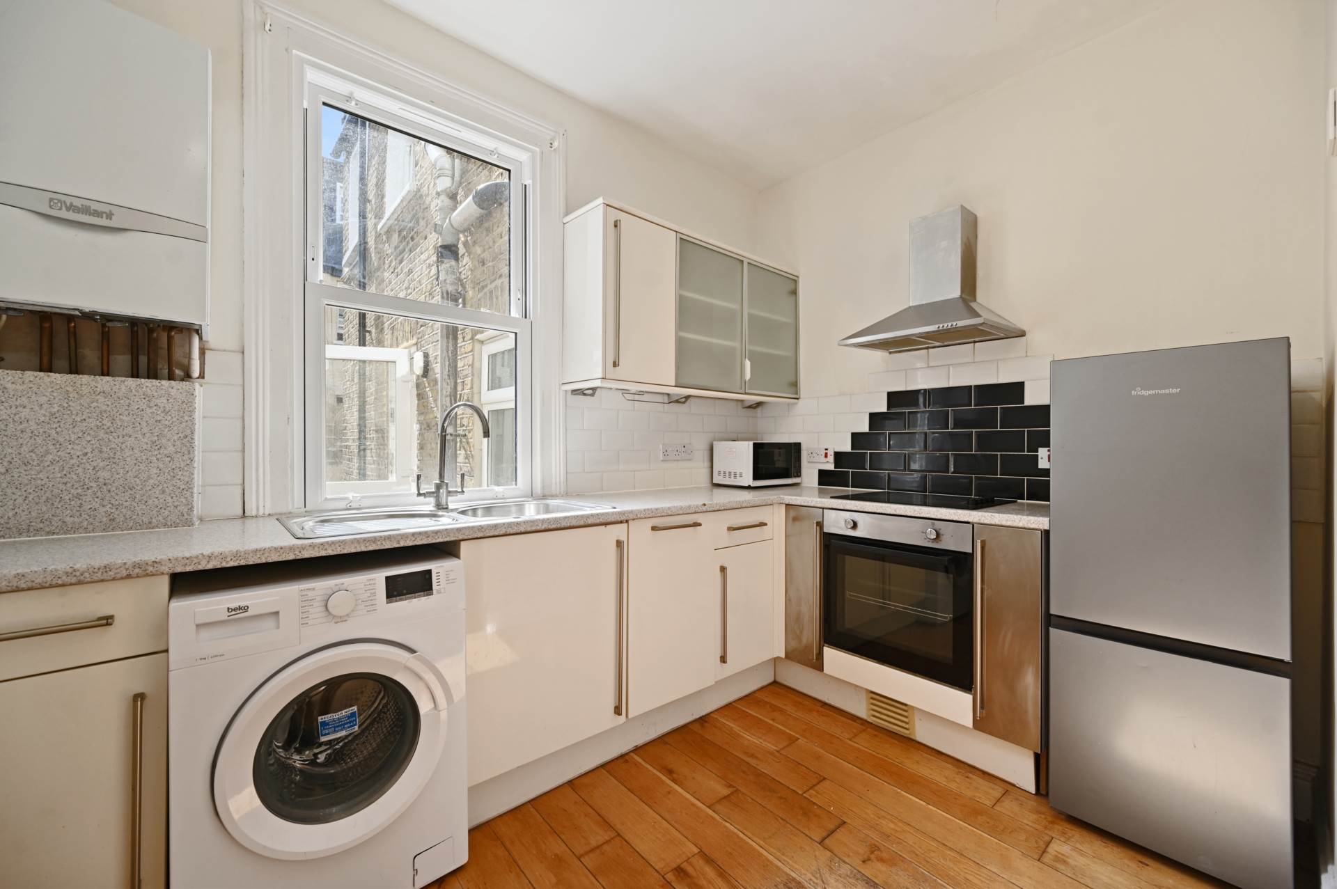Bishops Road, London, SW6 7AA, Image 3